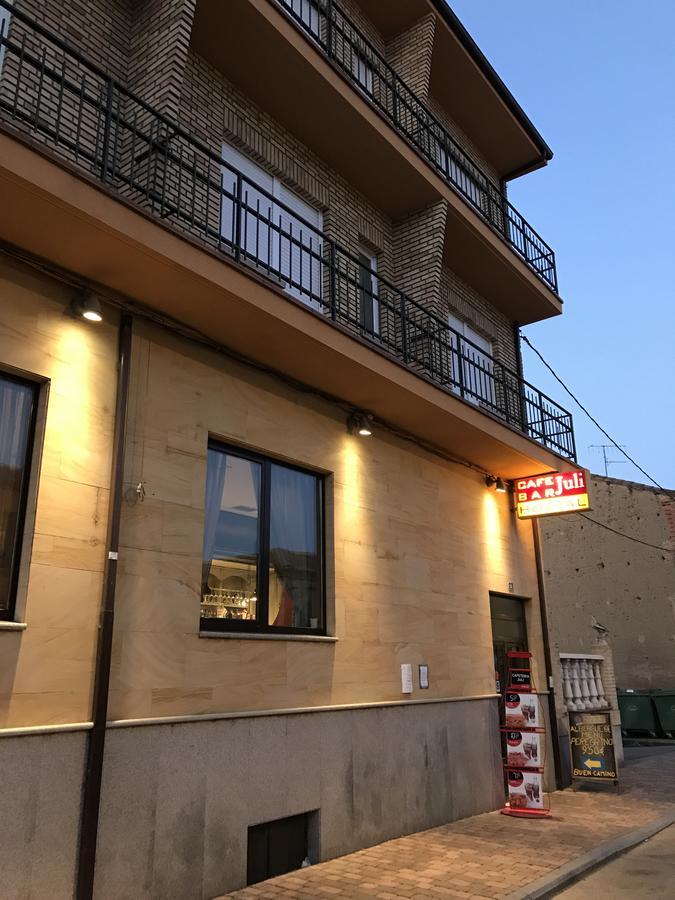 Hostal Juli San Justo de la Vega Exterior foto